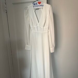 Lulu's Classic White Long Sleeve Dress